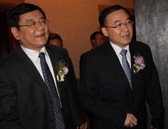 國家質(zhì)檢總局副局長劉平均，河南省副省長徐濟(jì)超進(jìn)入會場